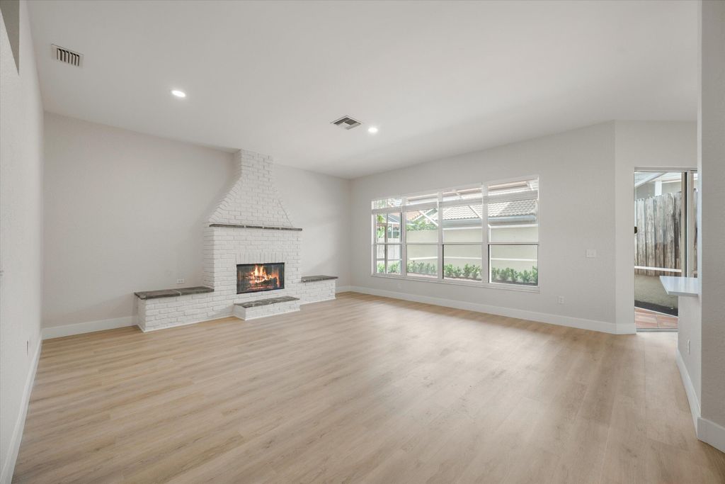 Photo of 1170 Aviary Road, Wellington, FL 33414 (MLS # B26002766)