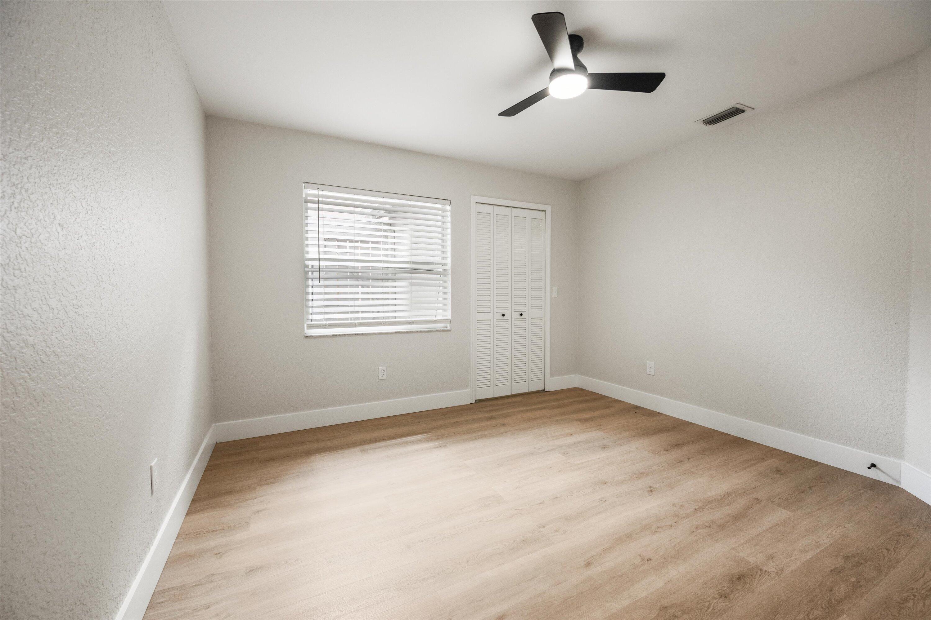 EMERALD FOREST OF WELLINGTON - Residential Lease