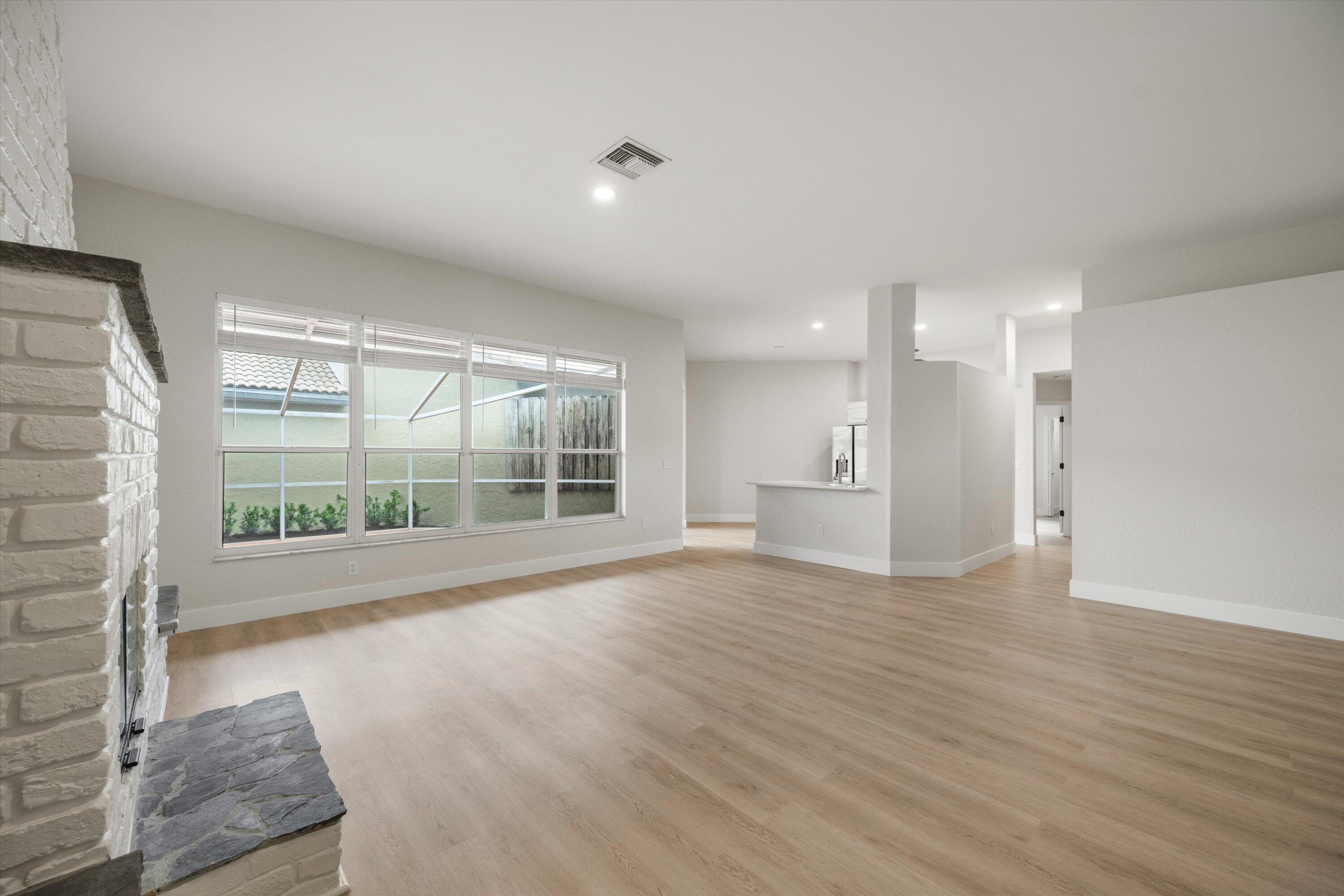 EMERALD FOREST OF WELLINGTON - Residential Lease