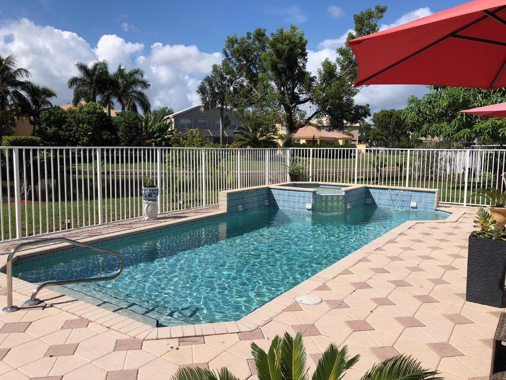 7516 Greenville Circle Circle