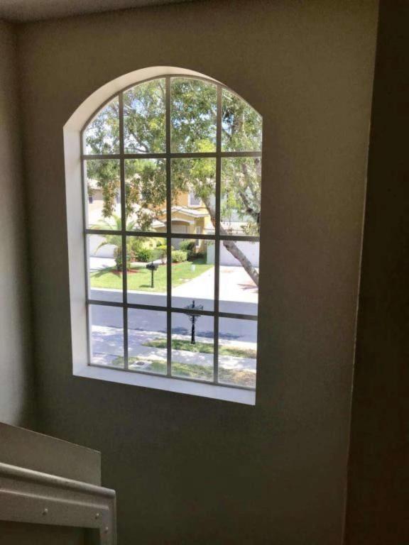 Briar Bay - Residential Lease