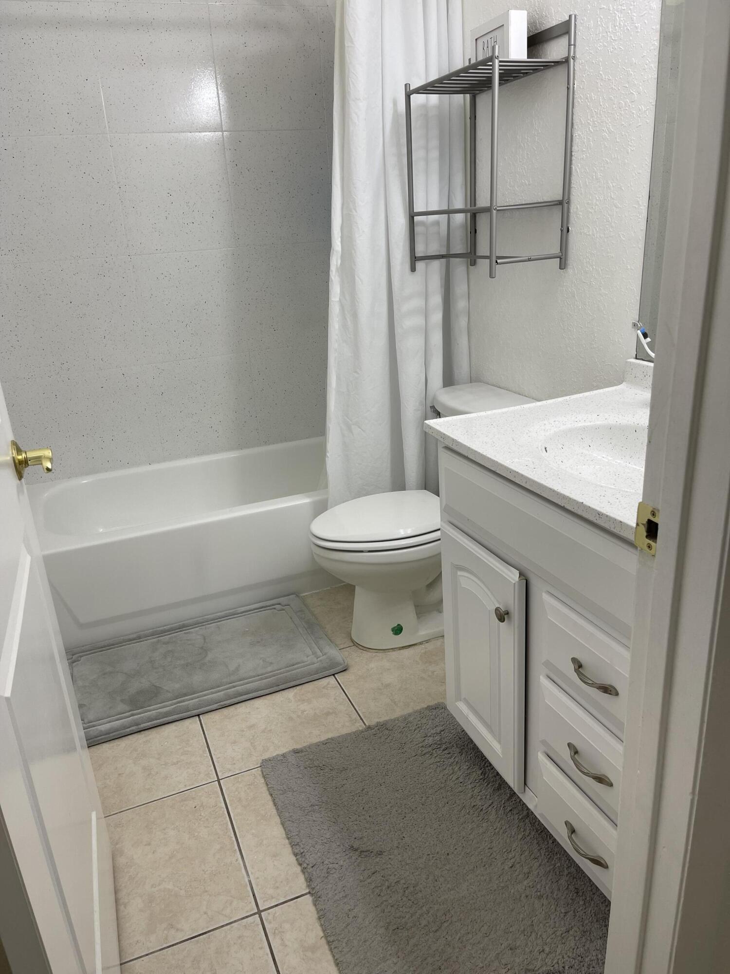 LAKE AVE ADD TO WPB - Residential