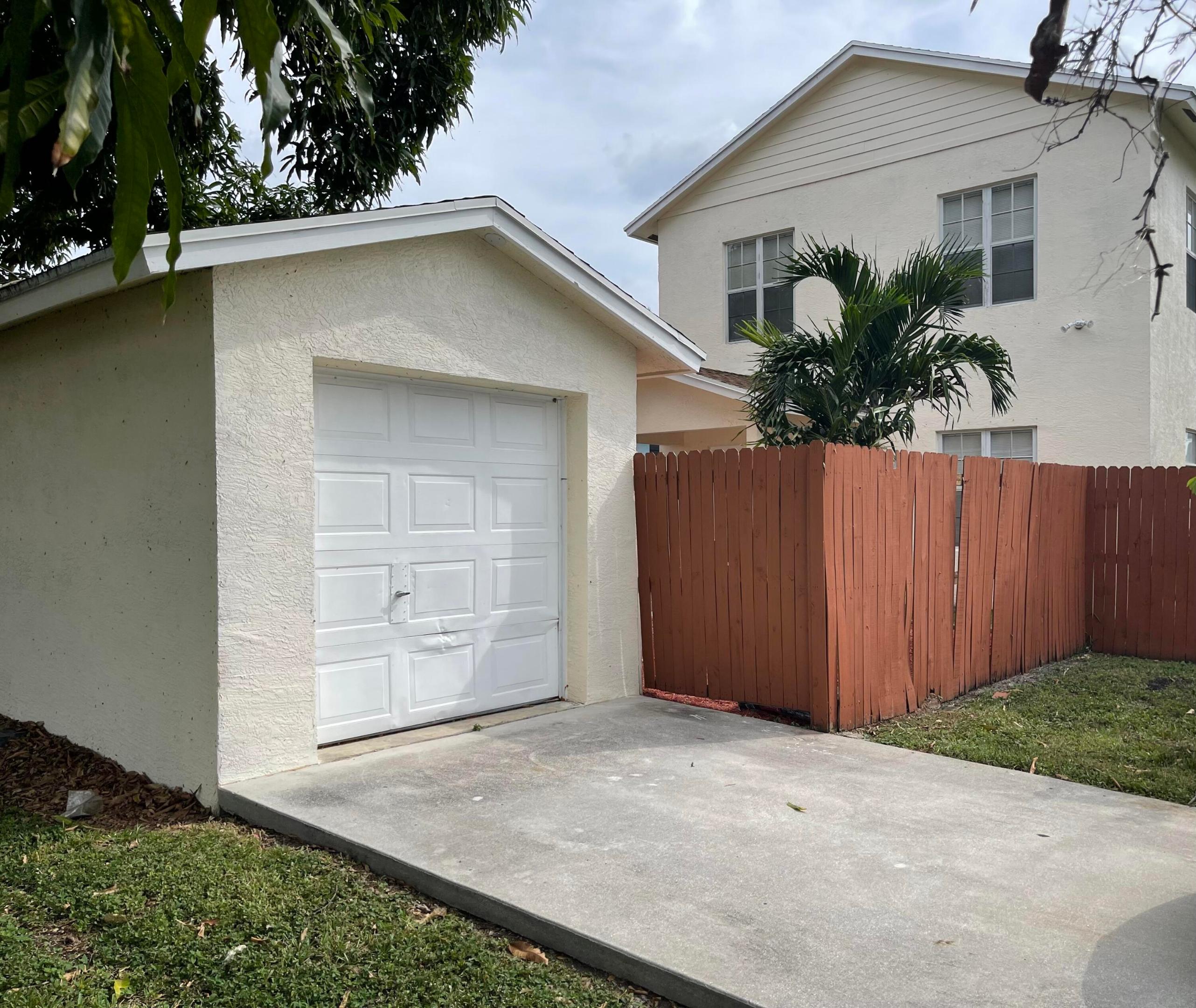 LAKE AVE ADD TO WPB - Residential