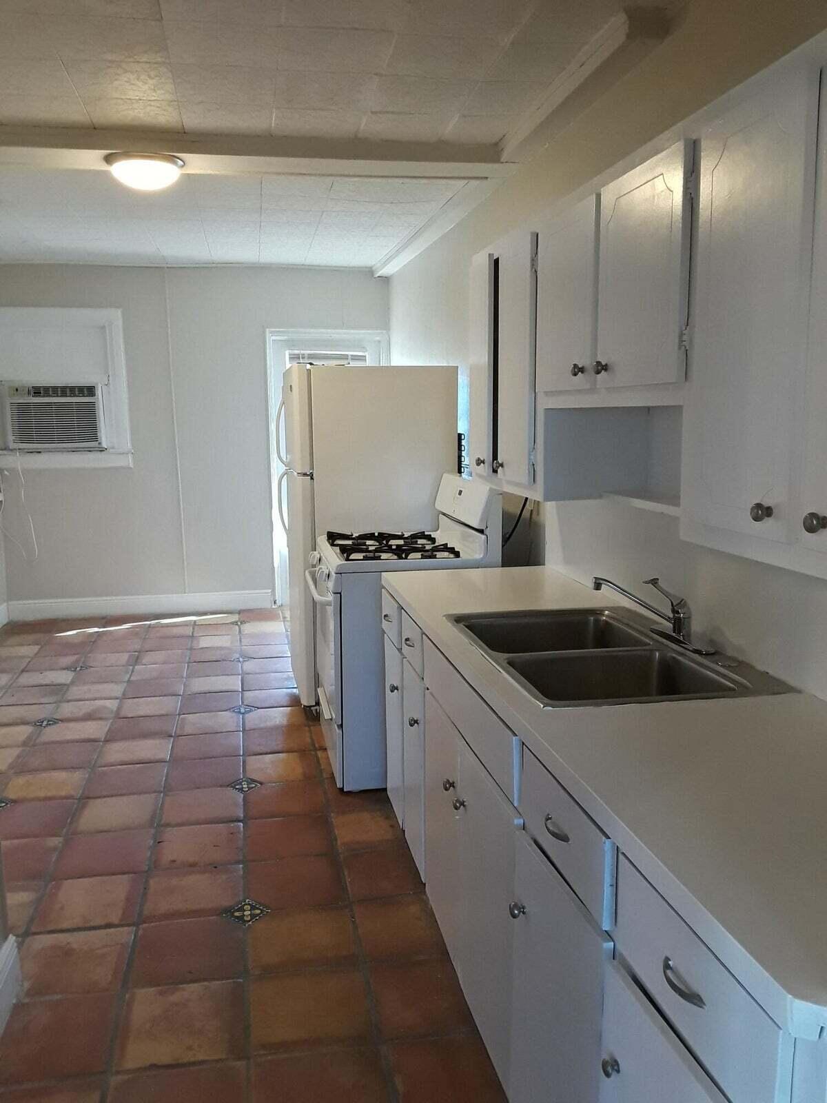 SEMINOLE HEIGHTS LT 21 BLK 2 - Residential Income