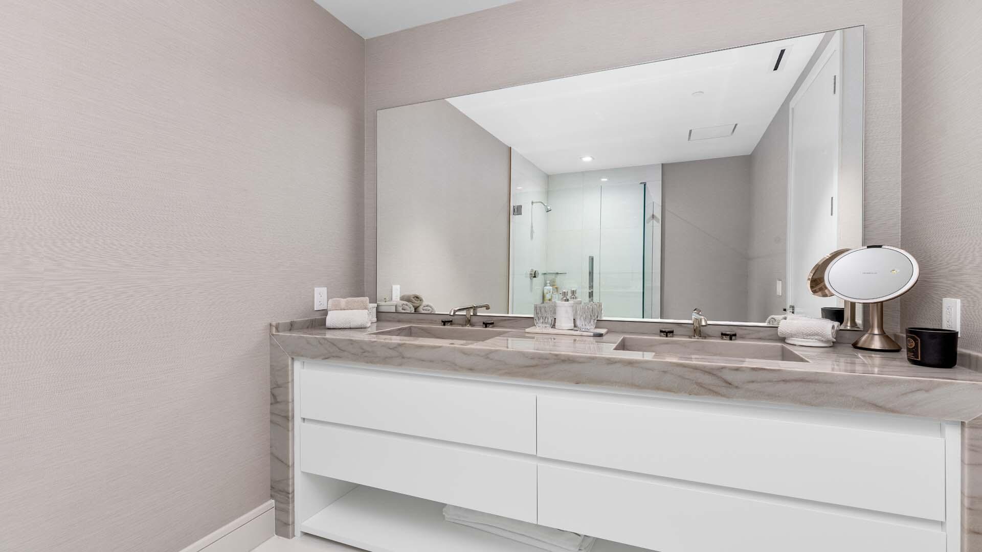 BOCA BEACH RESIDENCES CON - Residential