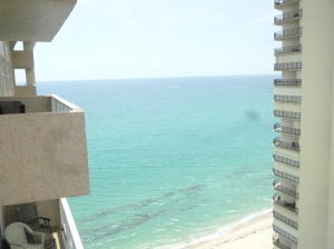 AQUARIUS CONDO - Residential Lease