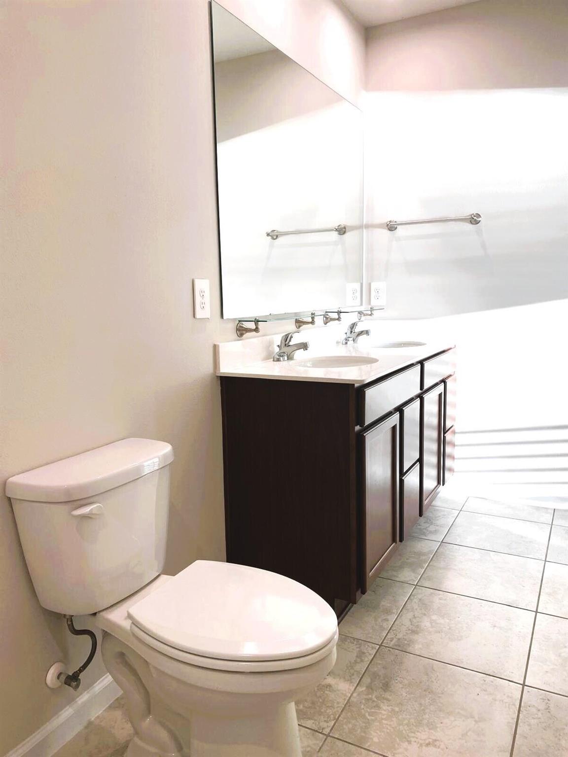 AVALON CROSSING PHASE II - Residential Lease