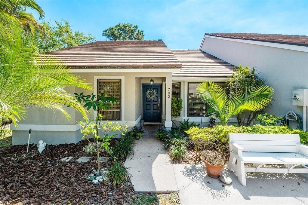 Photo of 702 Bannock Court, Palm Beach Gardens, FL 33418 (MLS # R10869965)