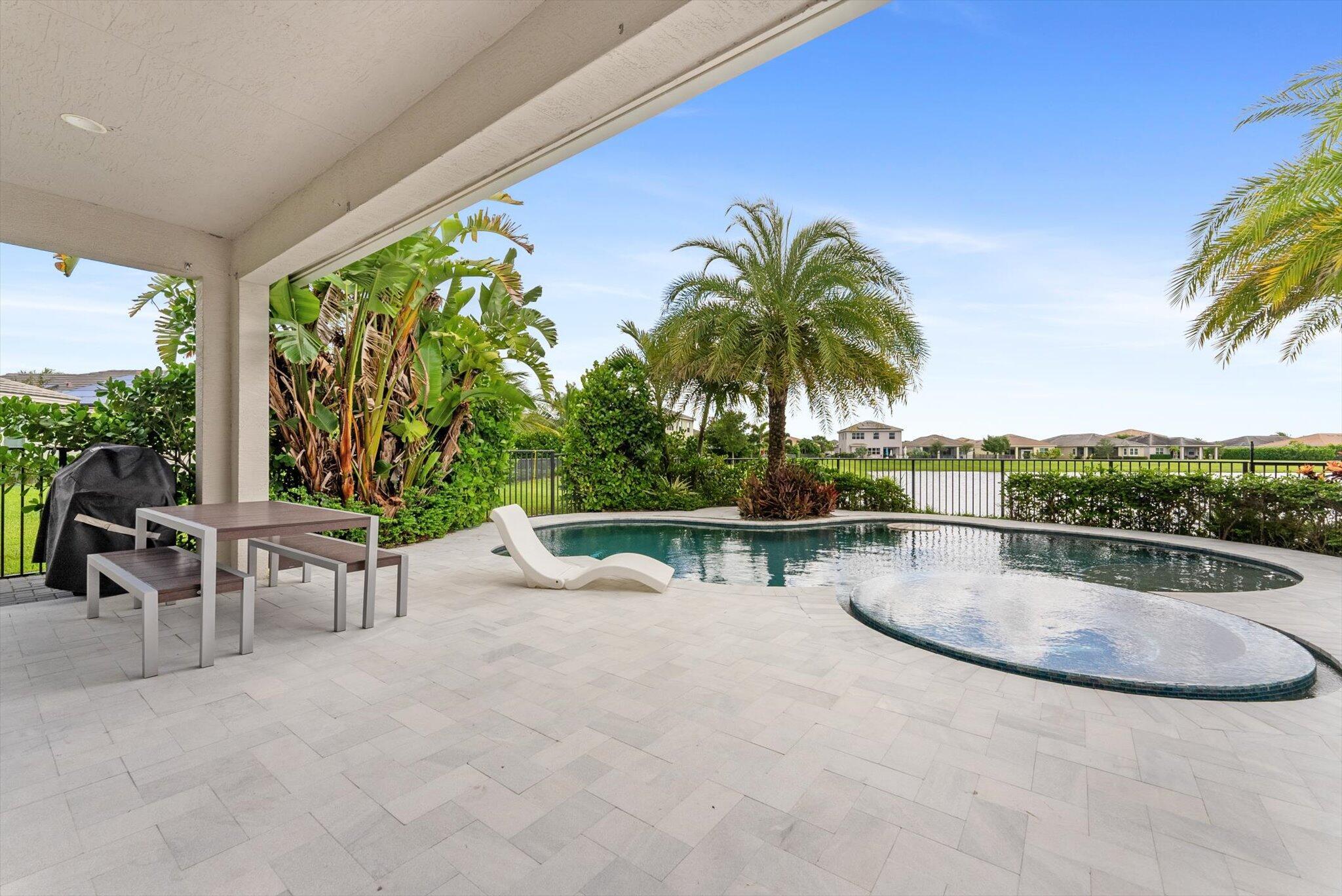 HAMMOCKS OF WESTLAKE - Residential