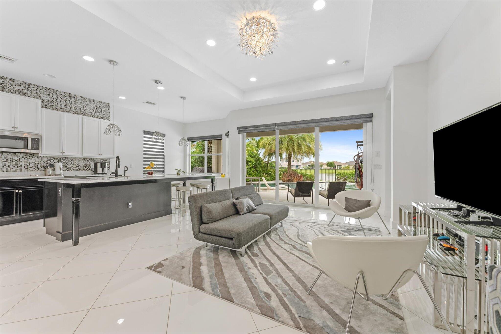 HAMMOCKS OF WESTLAKE - Residential