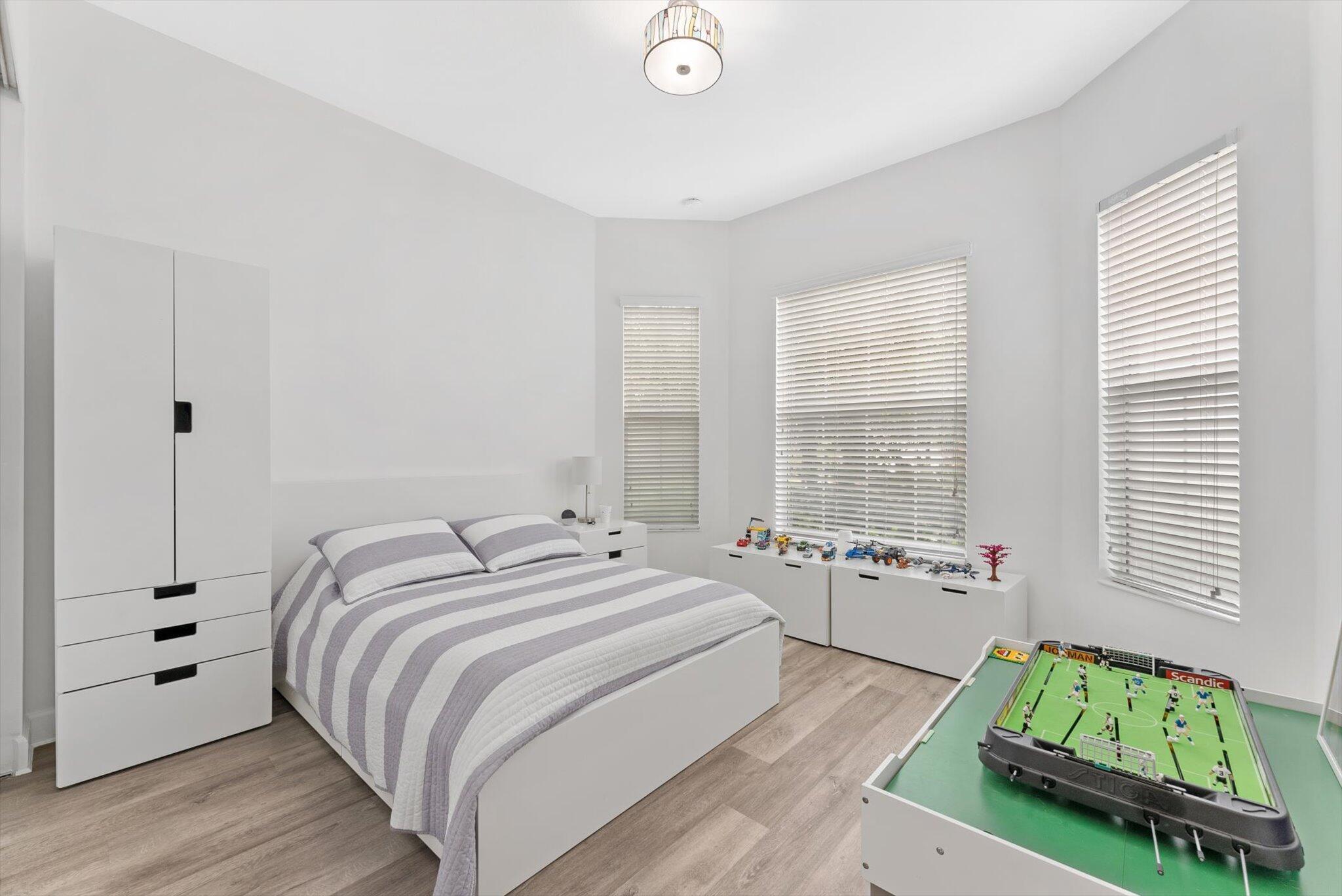 HAMMOCKS OF WESTLAKE - Residential