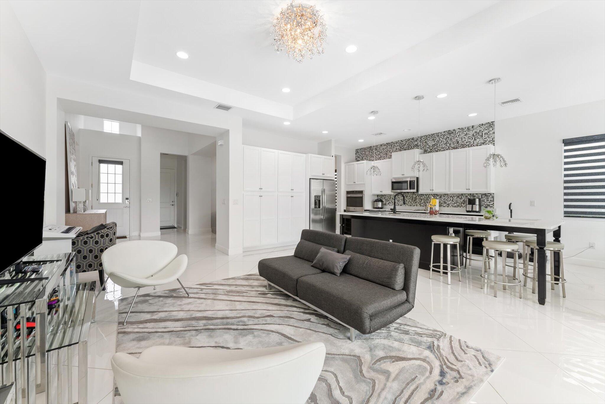 HAMMOCKS OF WESTLAKE - Residential