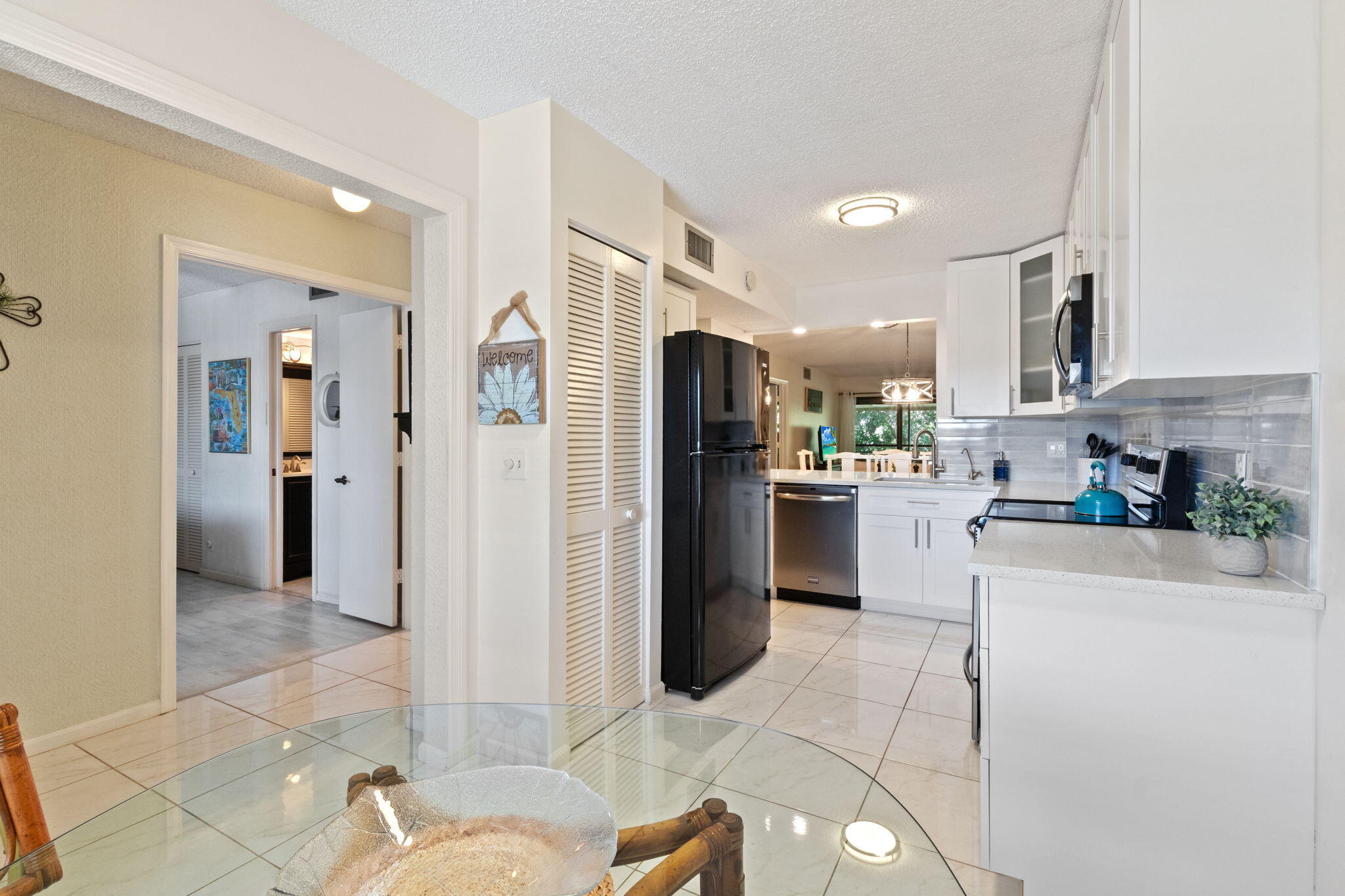BANYAN SPRINGS LAKESIDE CONDO 3 - Residential