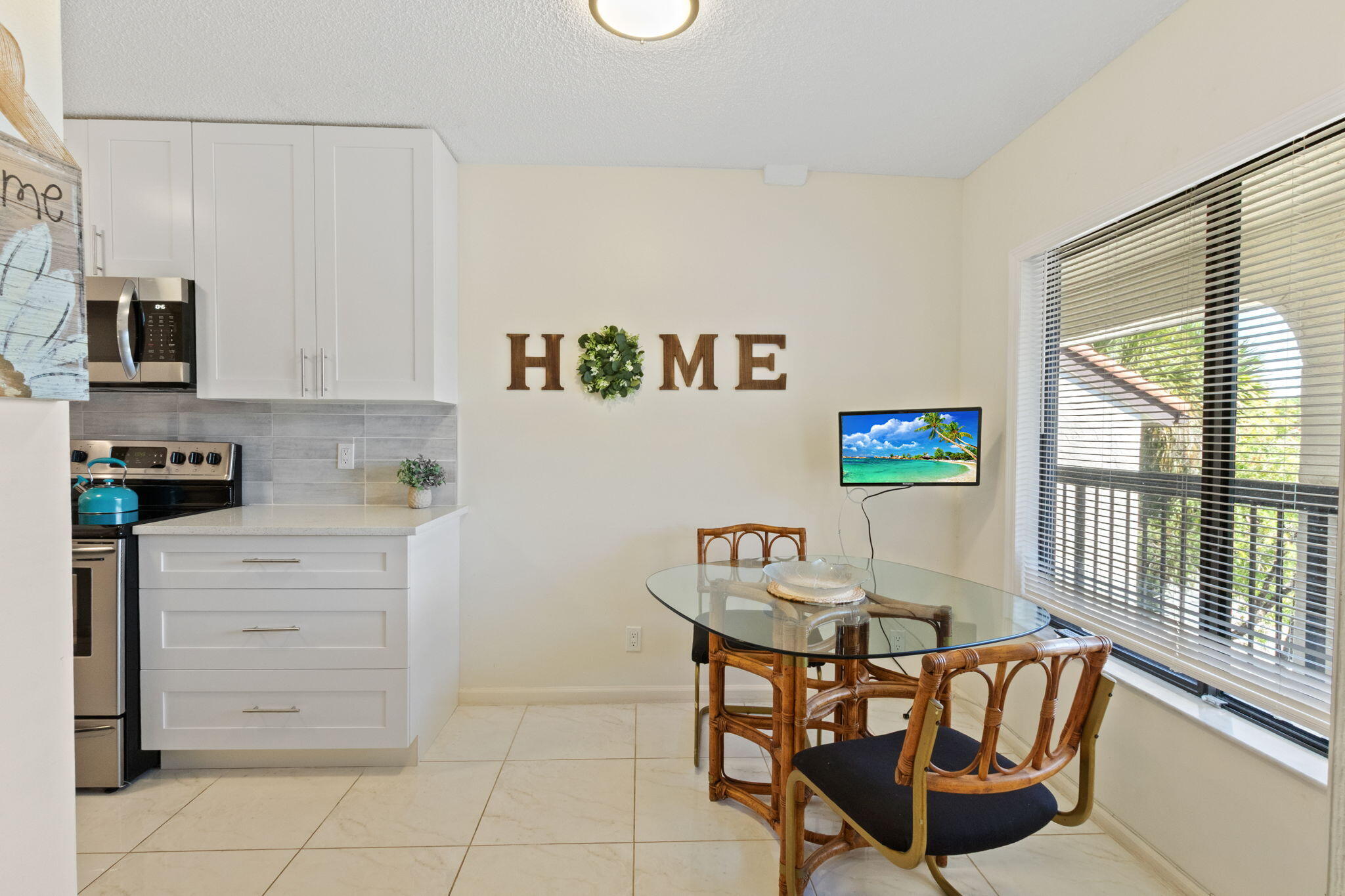 BANYAN SPRINGS LAKESIDE CONDO 3 - Residential