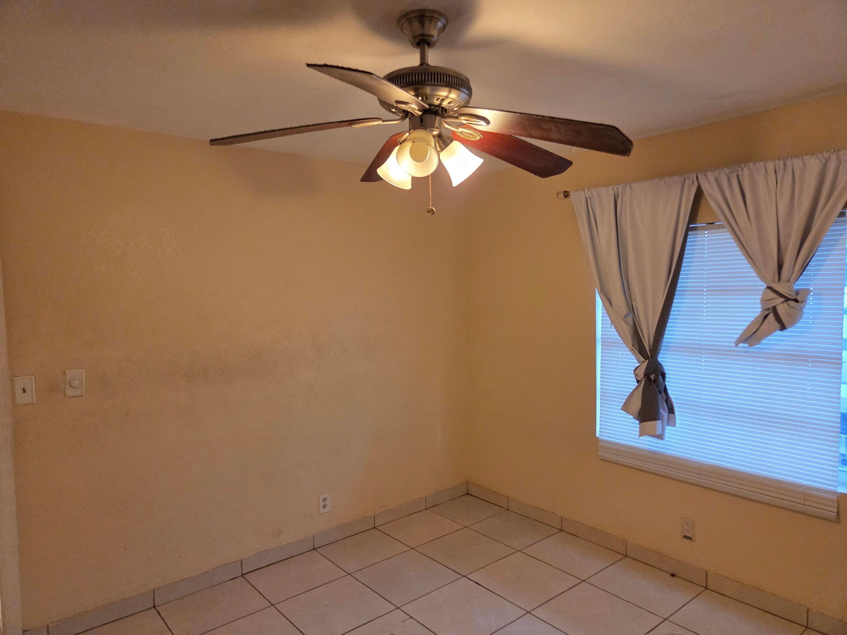 7818 SW 7TH Court