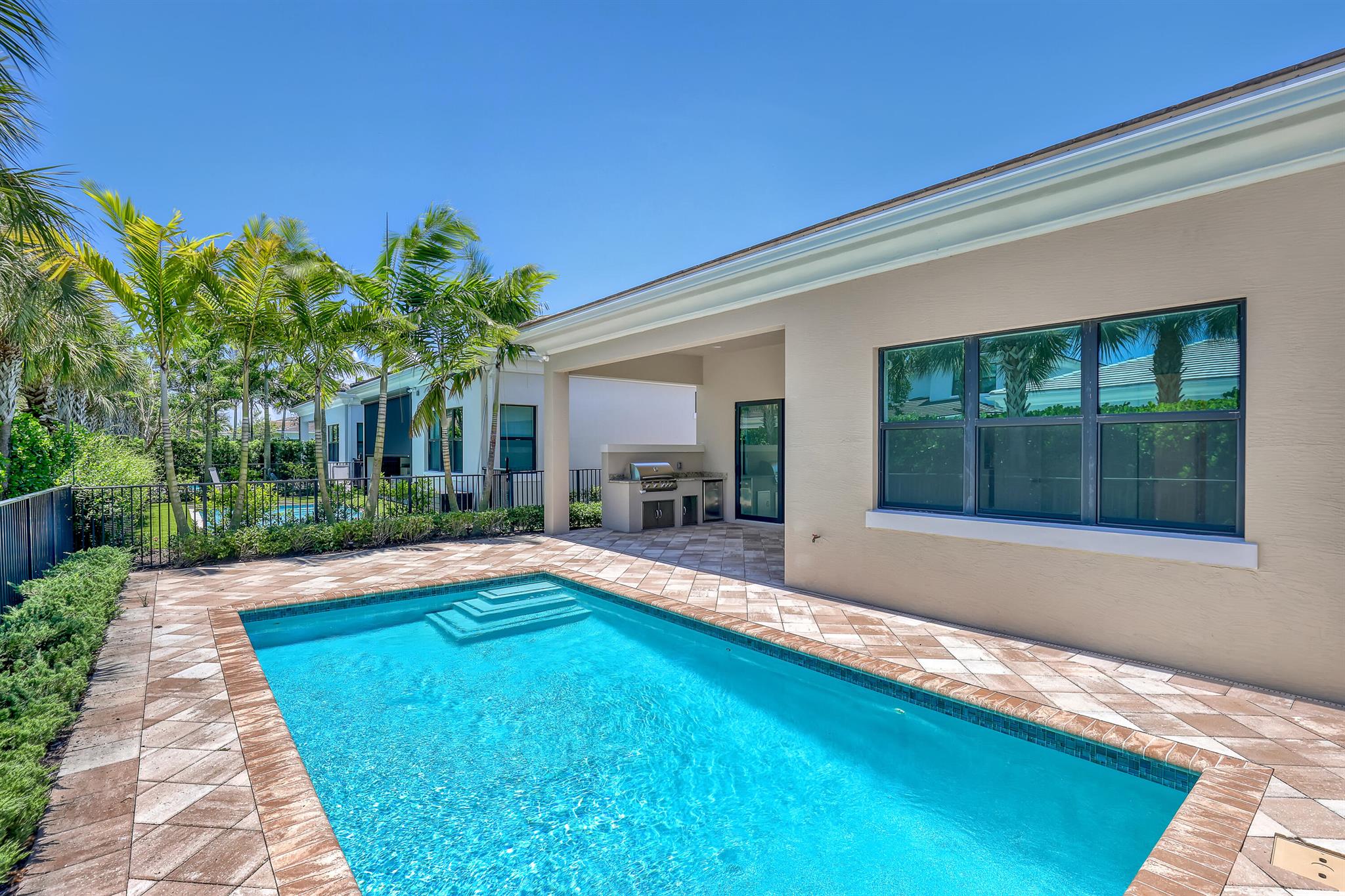 13501 Artisan Circle