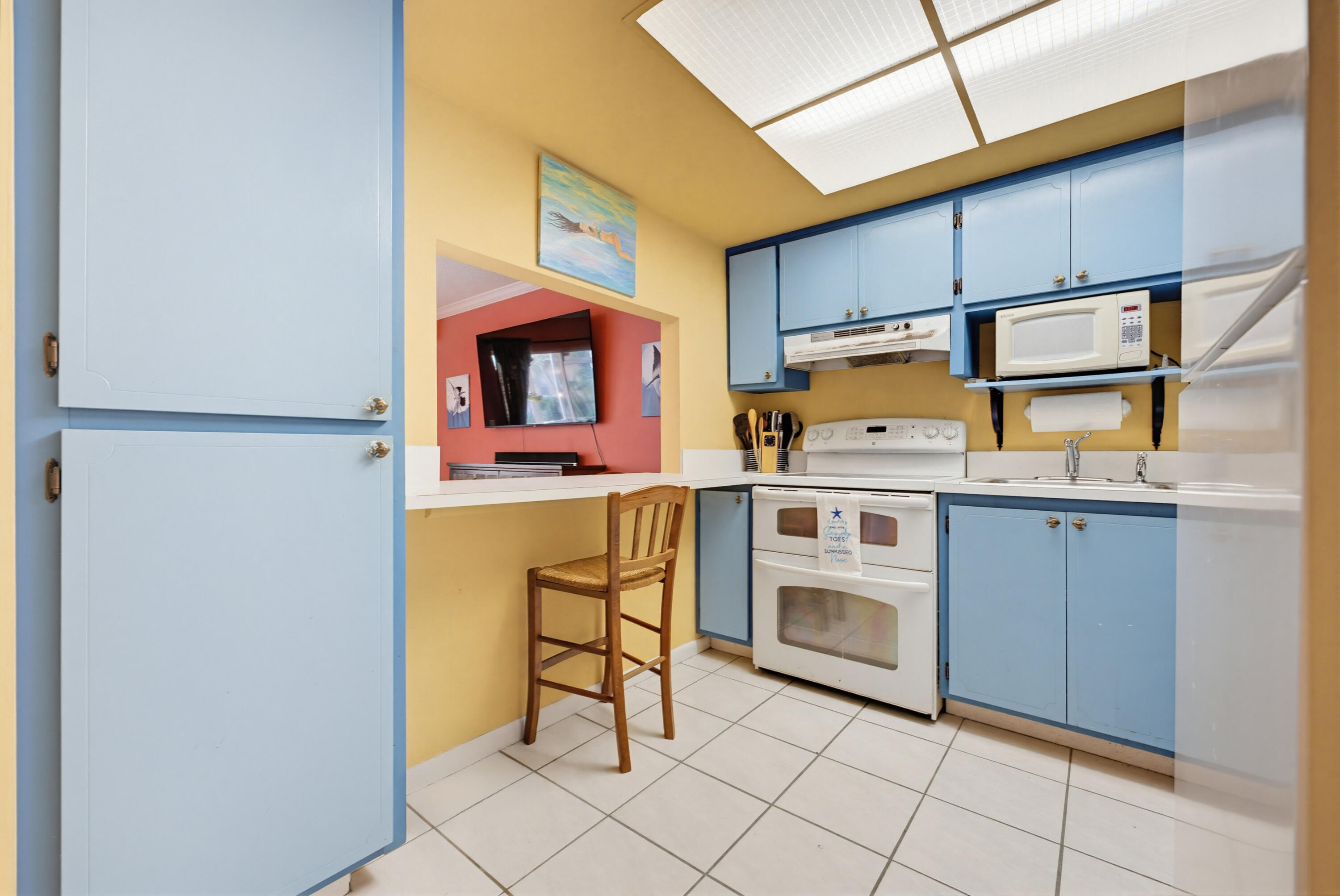 RIVER KEY CONDO - Residential