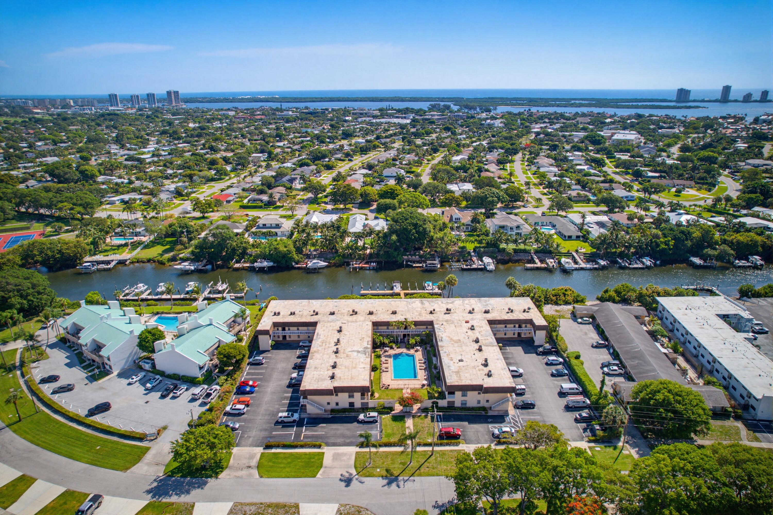 RIVER KEY CONDO - Residential