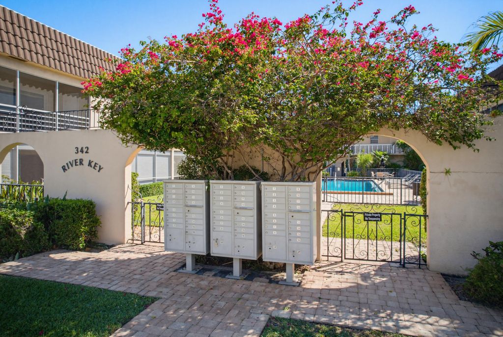 Photo of 342 Southwind Drive #118, North Palm Beach, FL 33408 (MLS # B26032031)