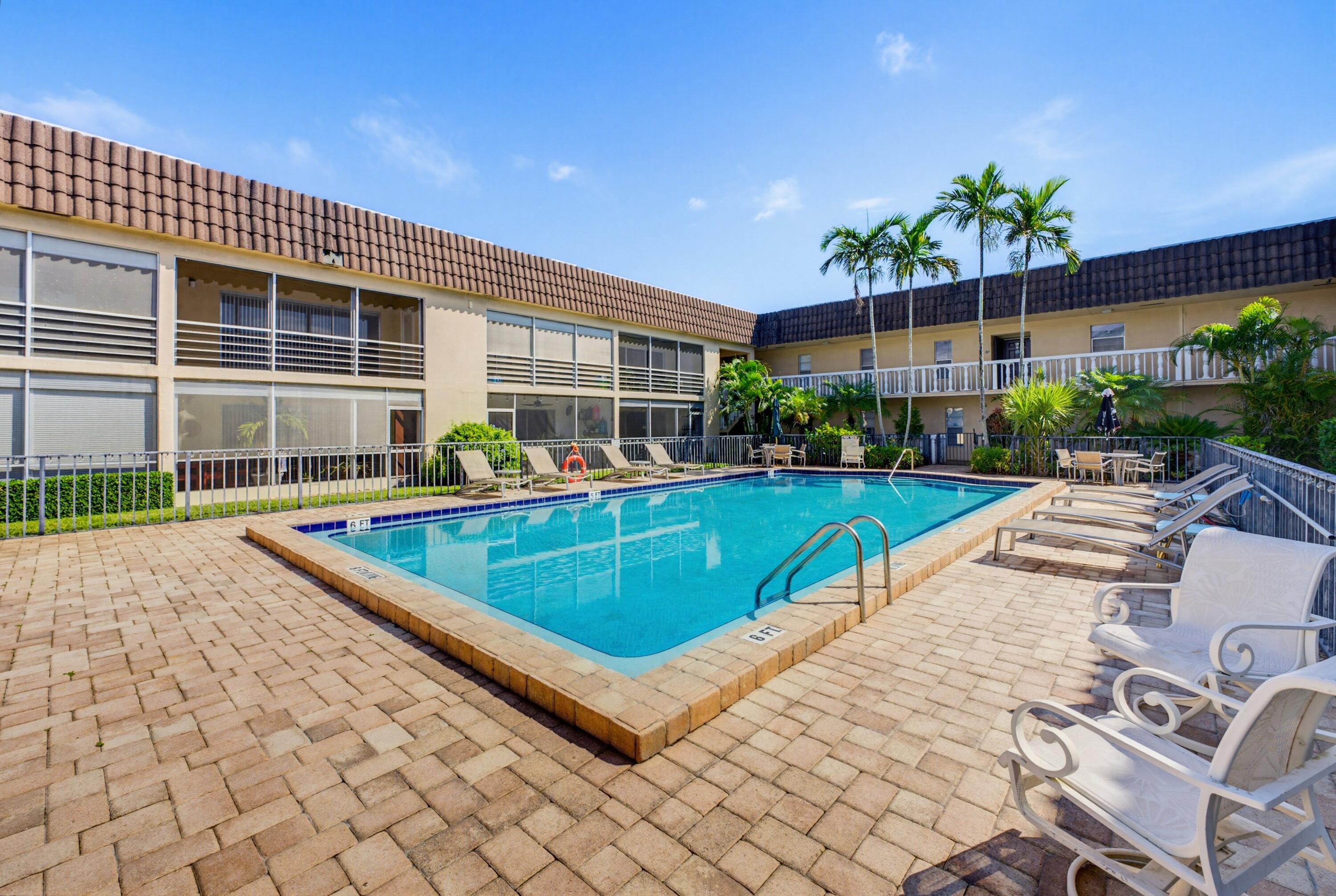 RIVER KEY CONDO - Residential