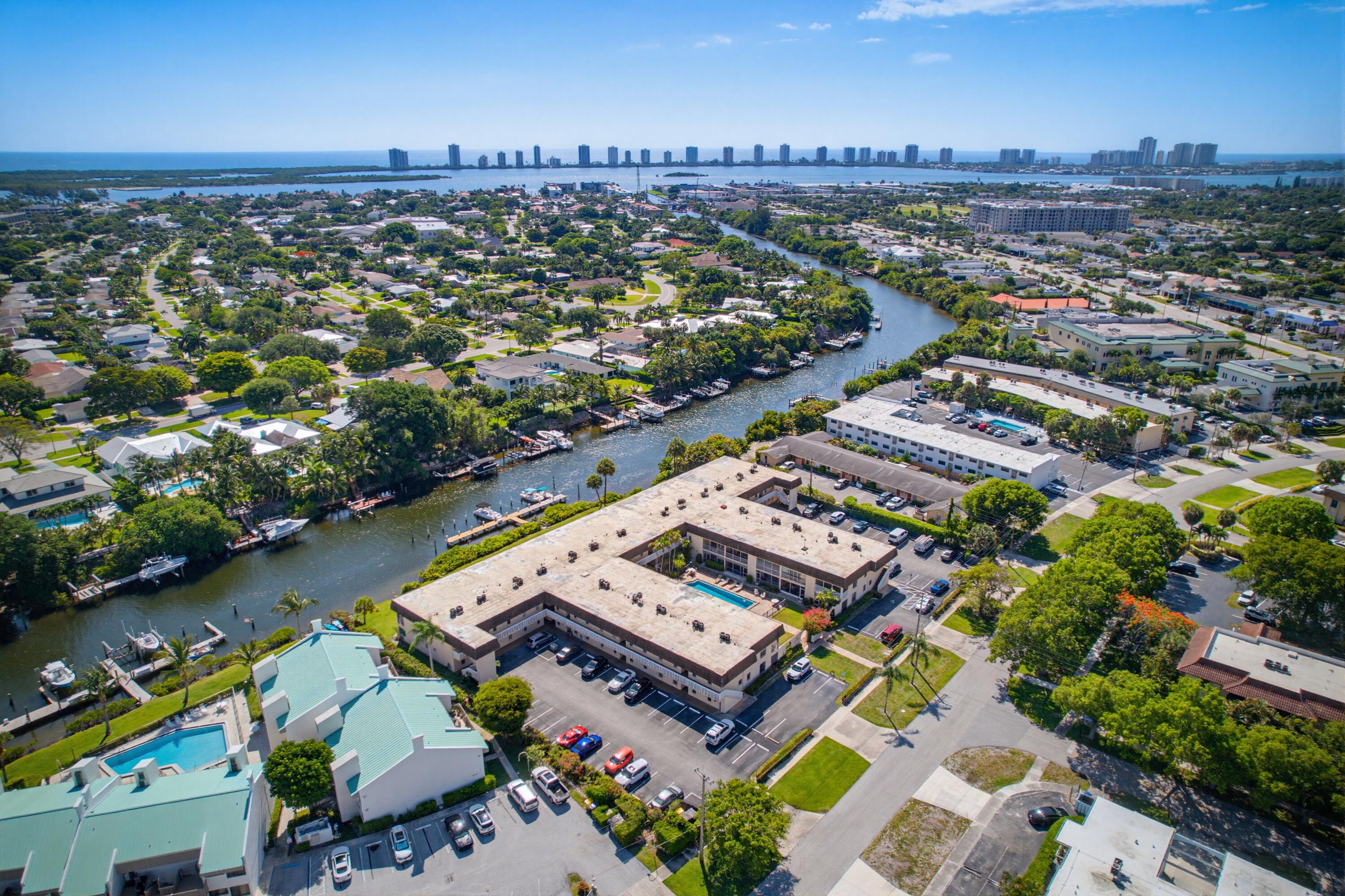 RIVER KEY CONDO - Residential