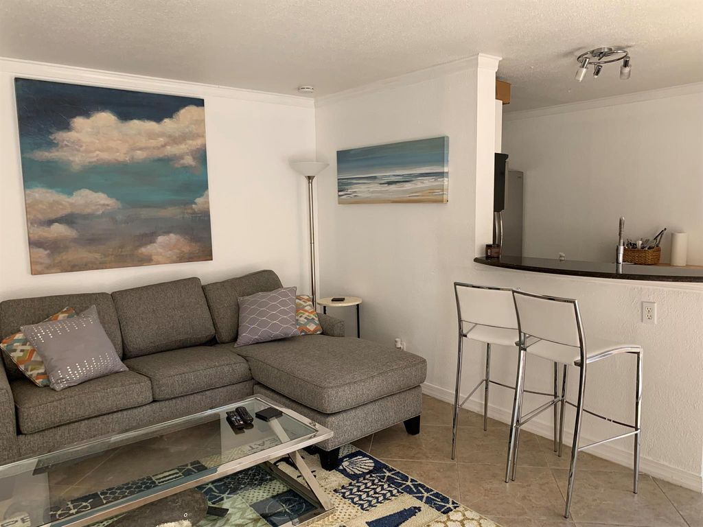 Photo of 1605 S Us Highway 1 #6b, Jupiter, FL 33477 (MLS # R10974901)