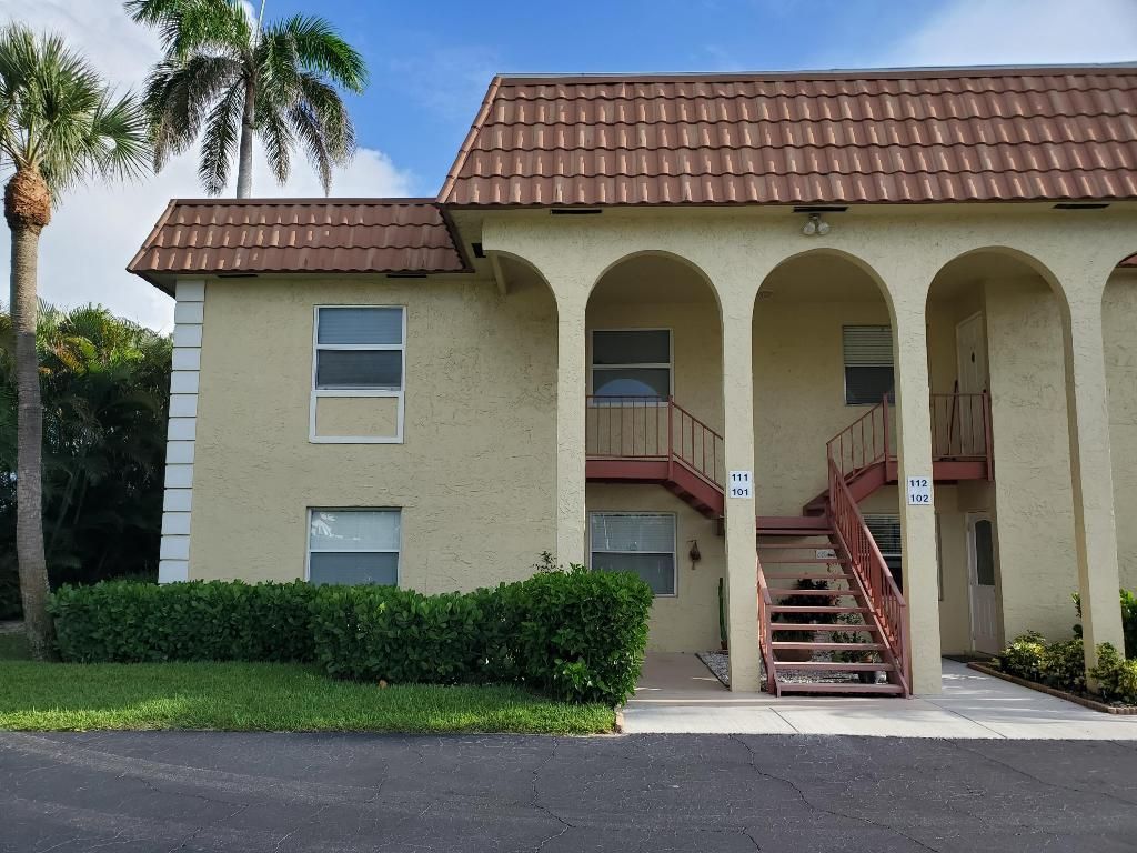 Photo of 717 S Us Highway 1 #111, Jupiter, FL 33477 (MLS # R10986705)
