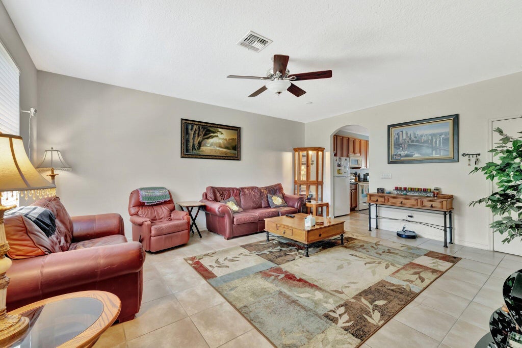 Photo of 2061 SE Glen Ridge Drive, Port Saint Lucie, FL 34952 (MLS # B26039834)