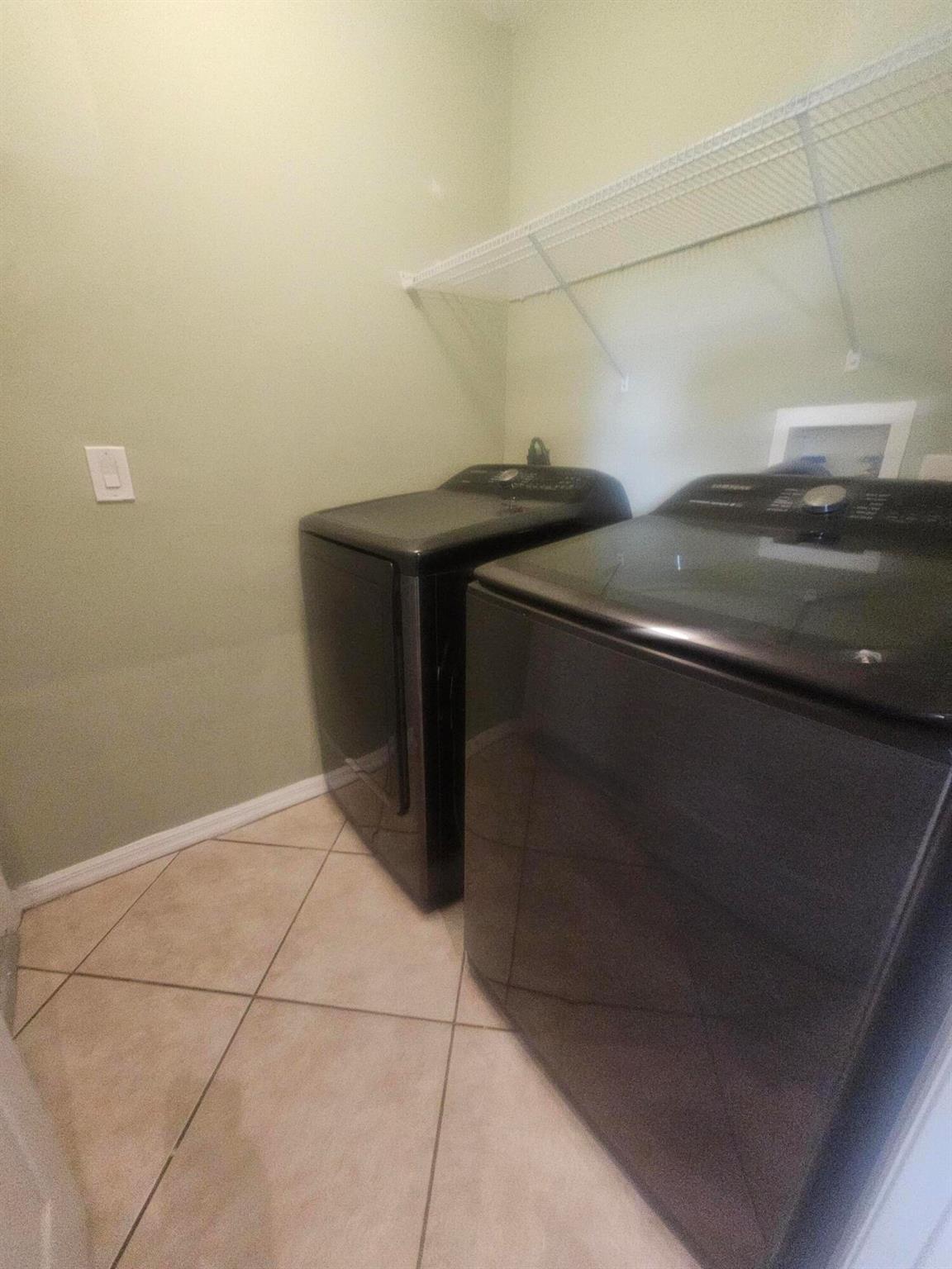 PORT ST LUCIE SECTION 33 - Residential Lease