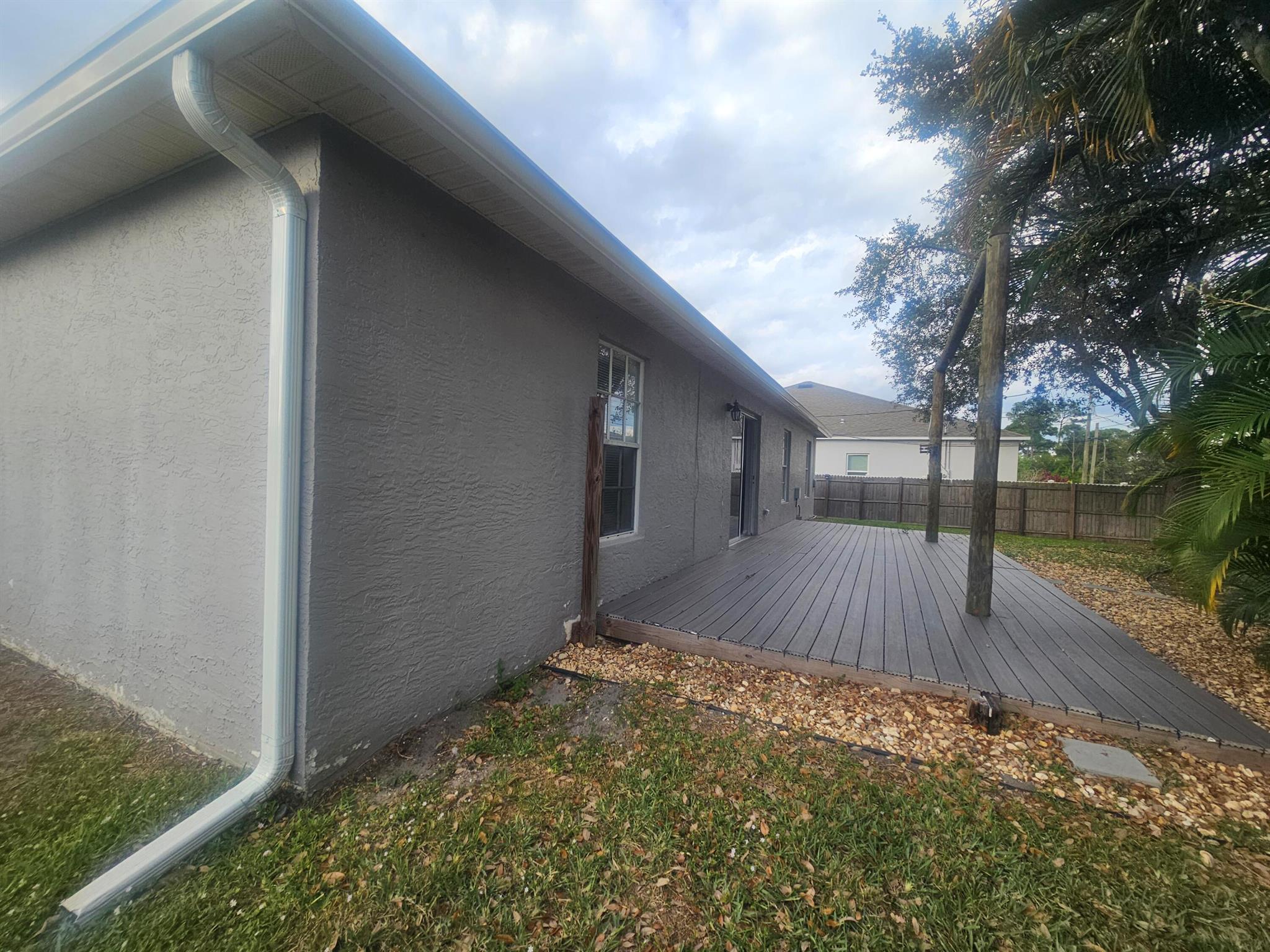 PORT ST LUCIE SECTION 33 - Residential Lease