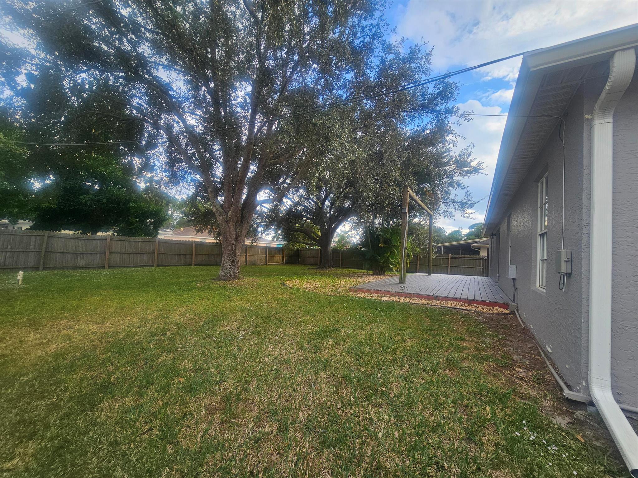 PORT ST LUCIE SECTION 33 - Residential Lease