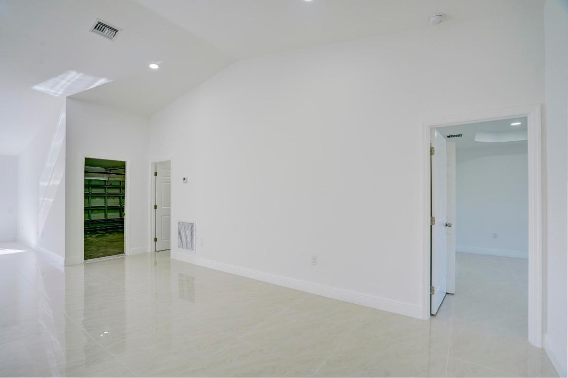 The Acreage - Residential