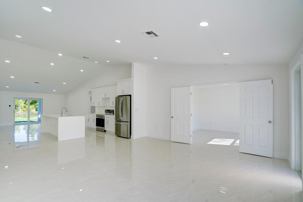 The Acreage - Residential