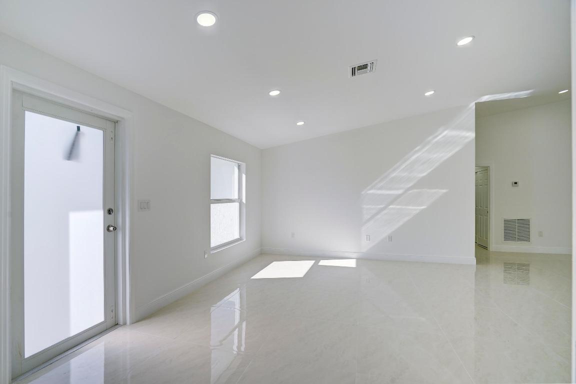 The Acreage - Residential