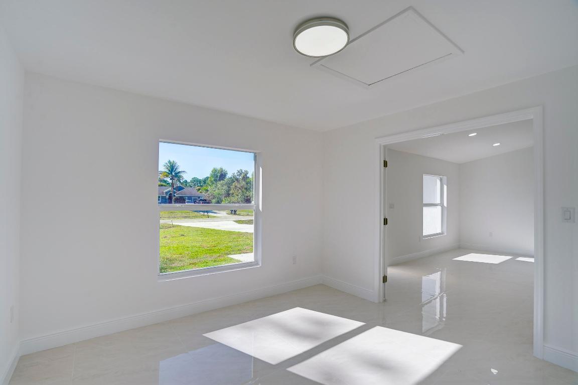 The Acreage - Residential