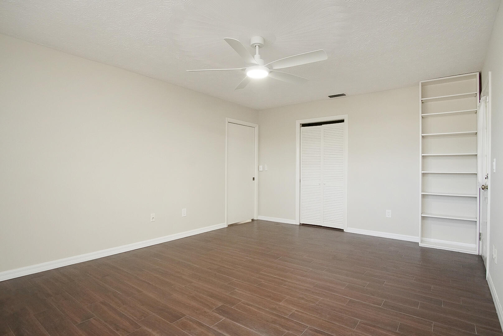 LEILANI HEIGHTS - Residential