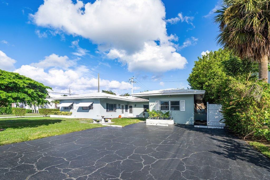 Photo of 262 SE 9th Avenue #1-4, Deerfield Beach, FL 33441 (MLS # B26027127)