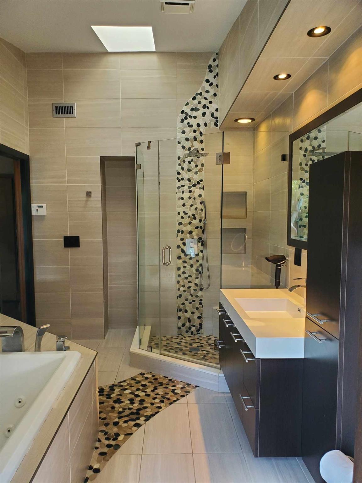 BOULEVARD WOODS NORTH - Residential