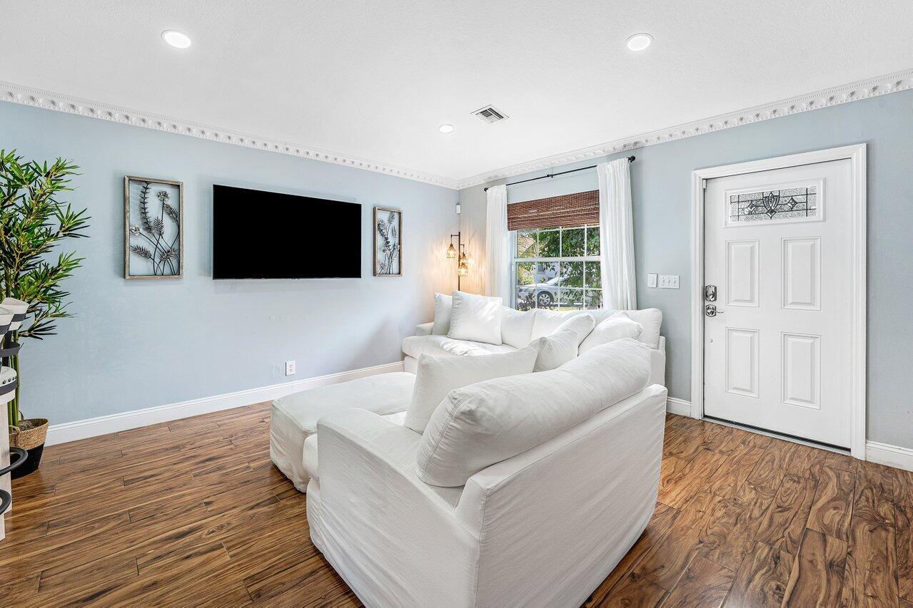 CLUB ROAD ESTATES - Residential