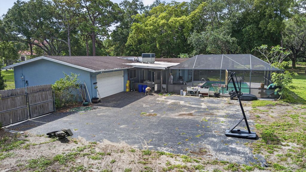 Photo of 8669 Nashua Drive, Palm Beach Gardens, FL 33418 (MLS # B26028314)