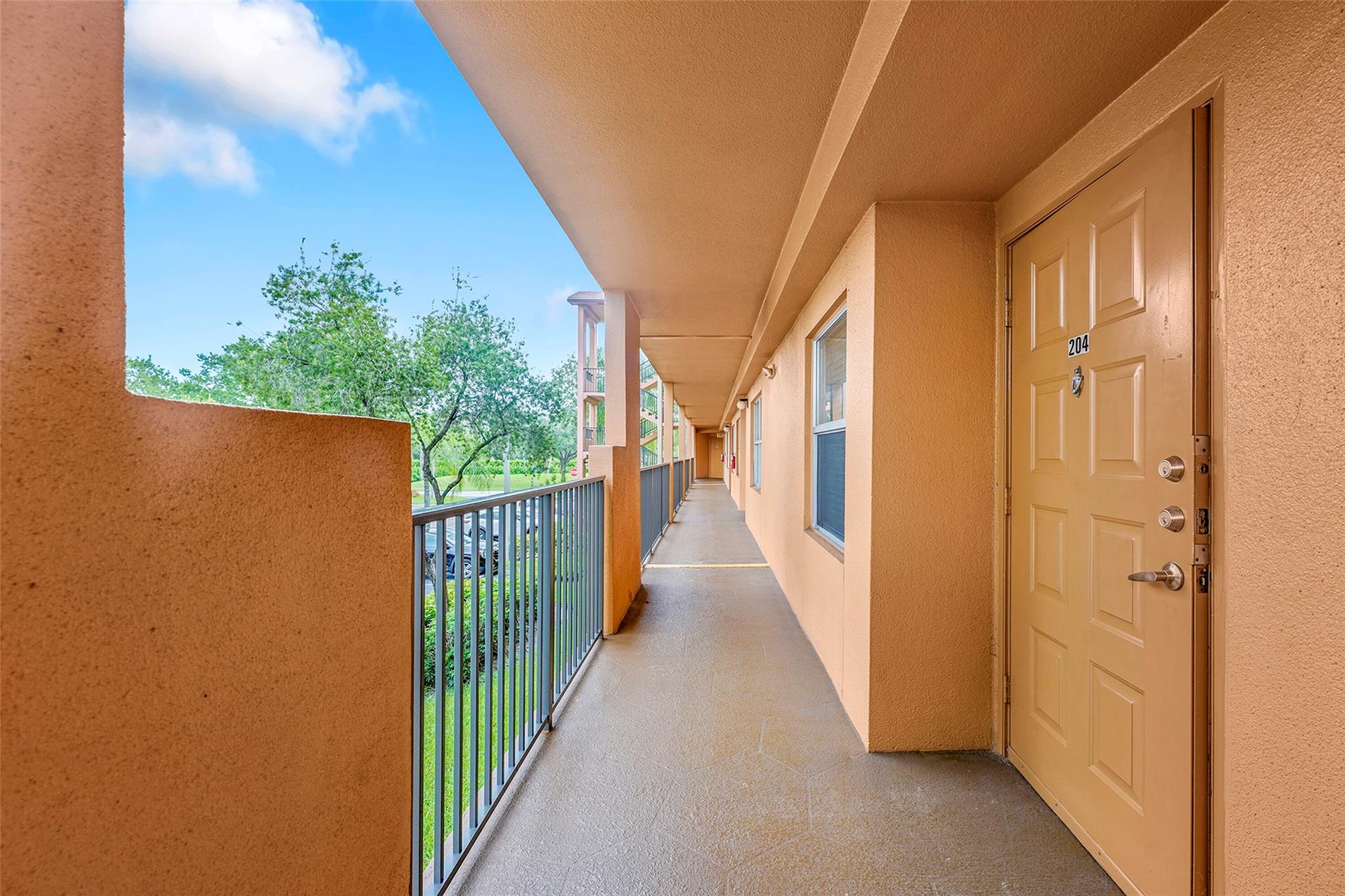 571 SW 141 ST AVE 204N