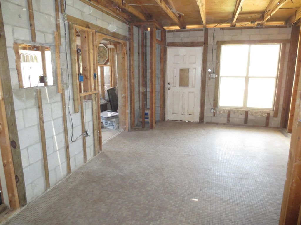 Photo of 213 Osceola Avenue, Fort Pierce, FL 34982 (MLS # R11093905)