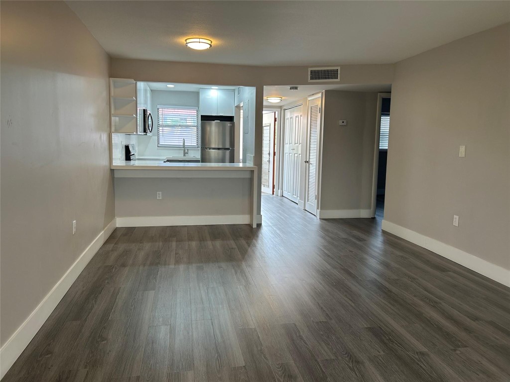 8080 N Sunrise Lakes Drive 209