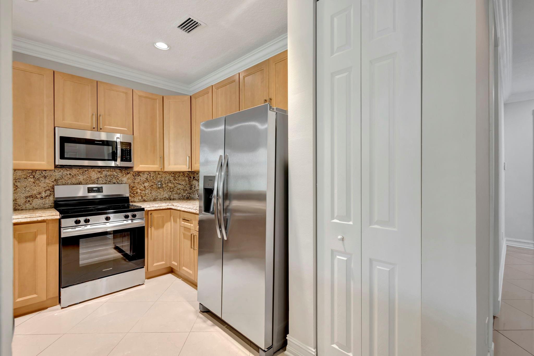 105 Bella Vita Dr 105