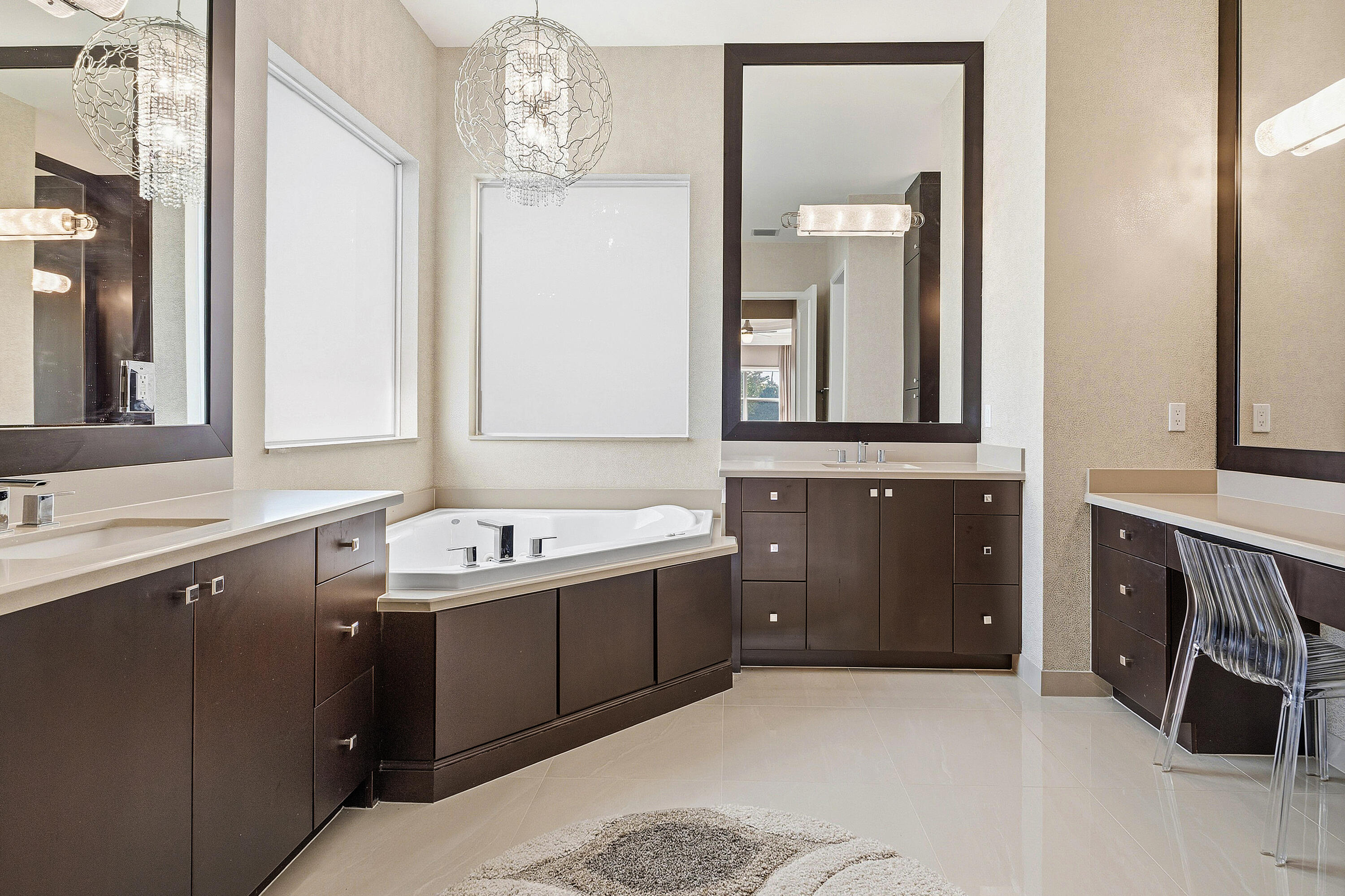 Valencia Bay - Residential