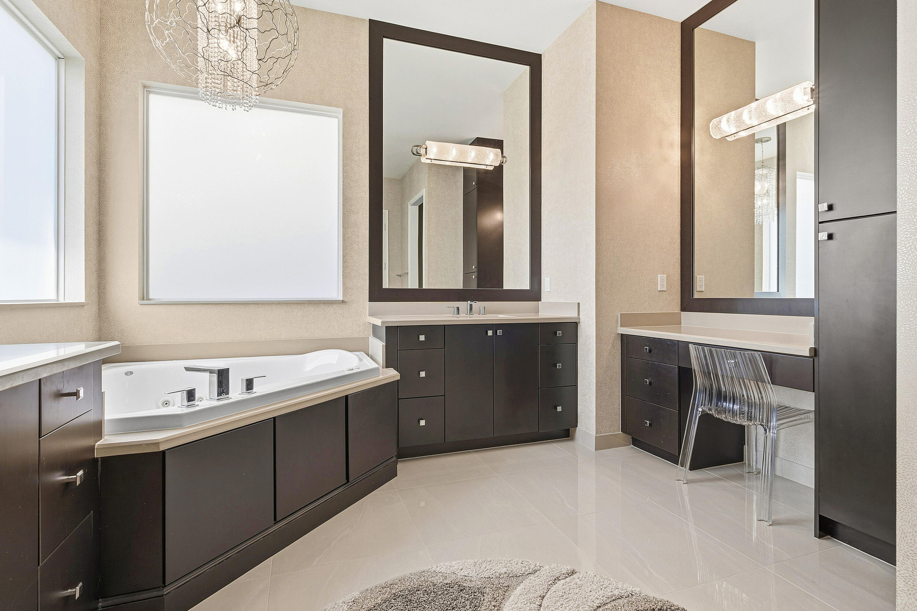 Valencia Bay - Residential