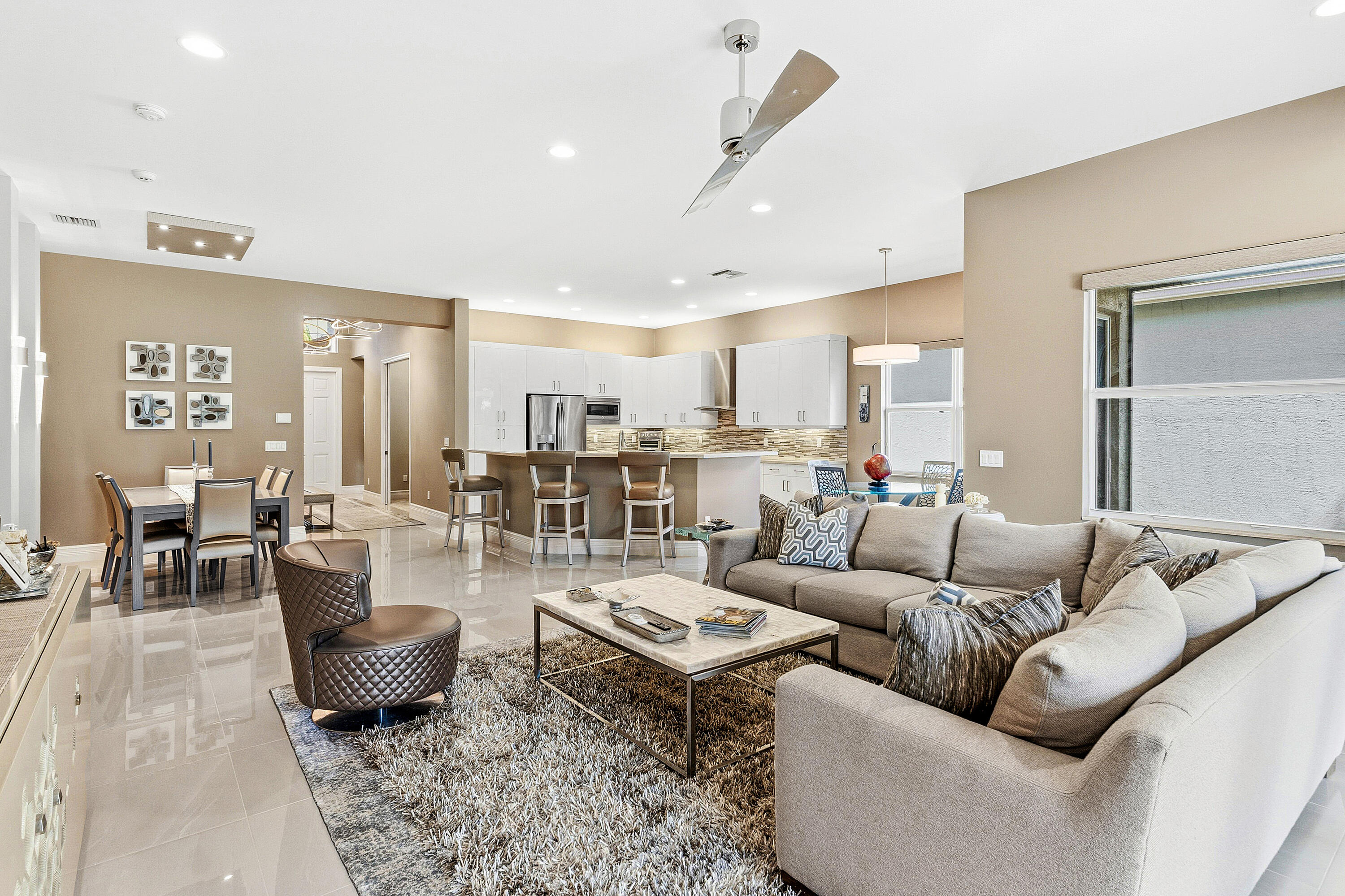 Valencia Bay - Residential