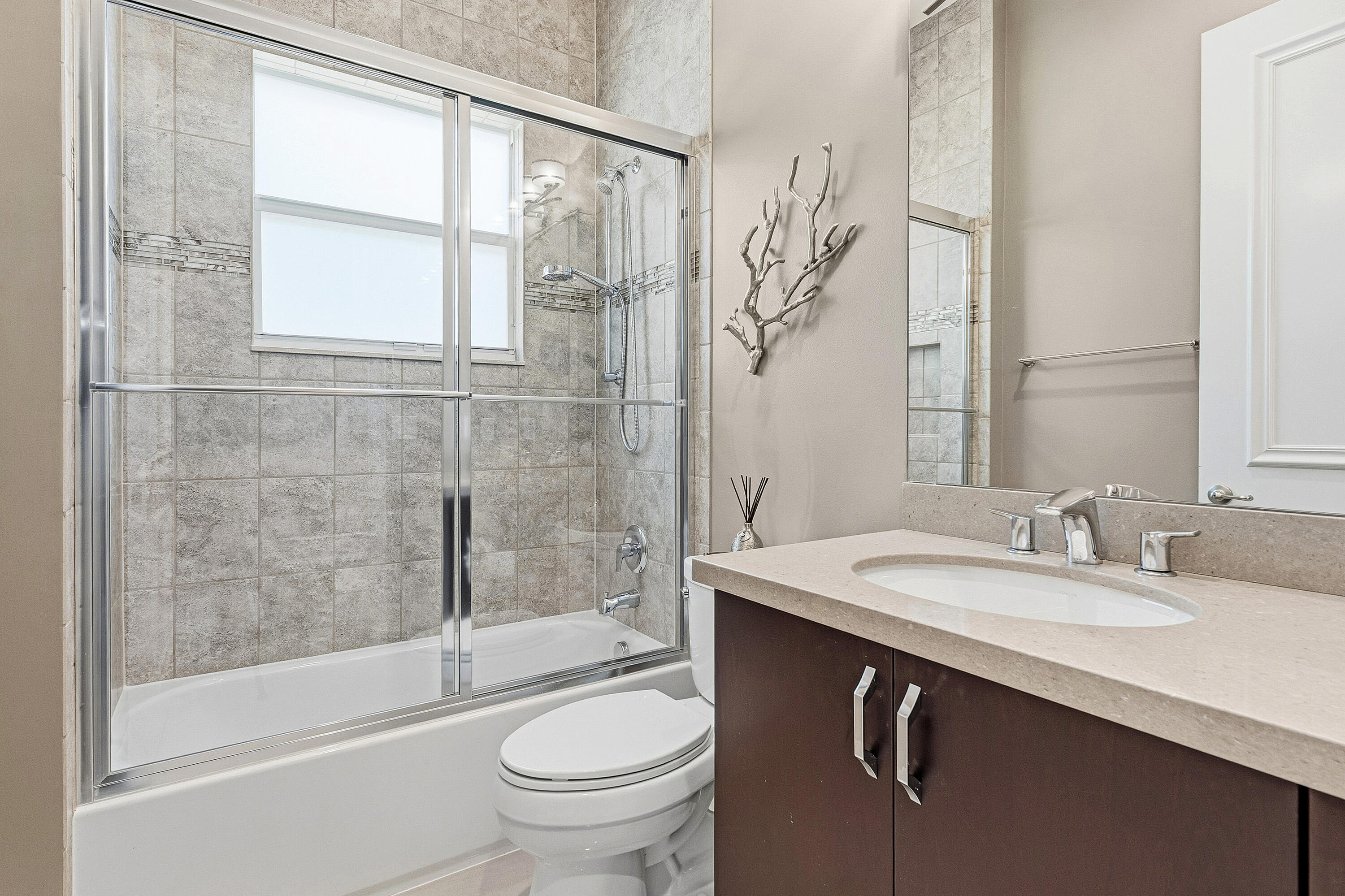 Valencia Bay - Residential