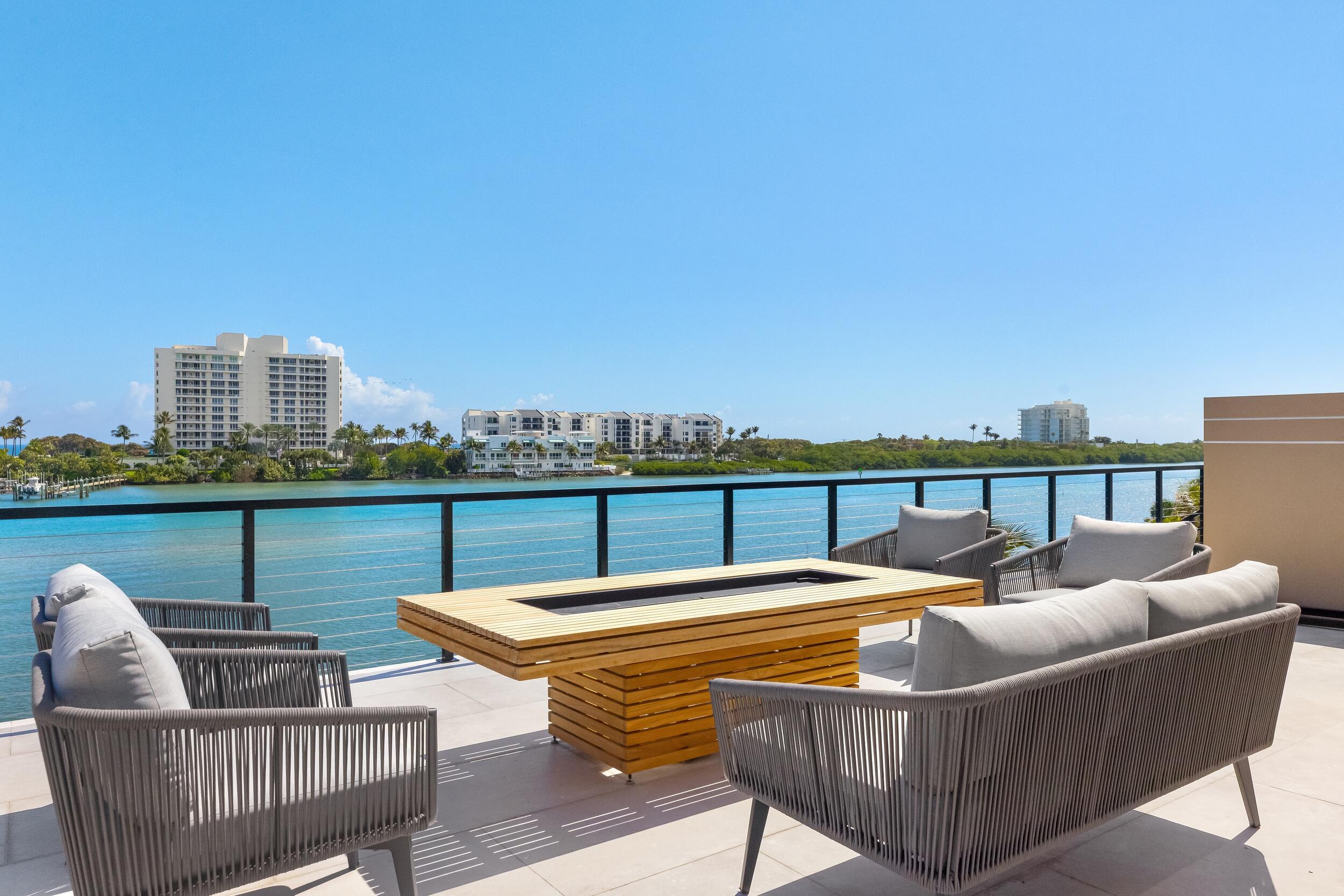 JUPITER HEIGHTS - Residential