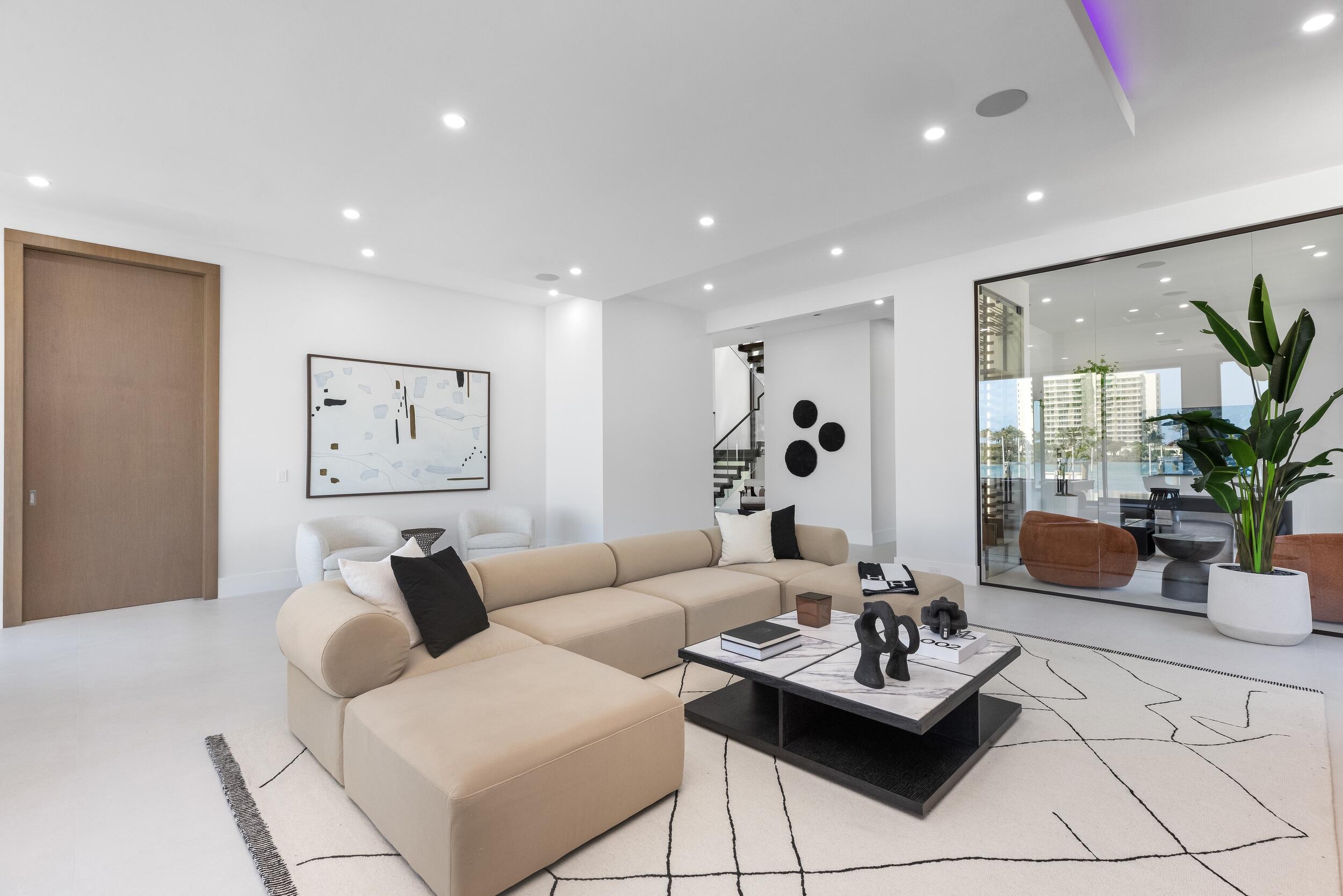 JUPITER HEIGHTS - Residential